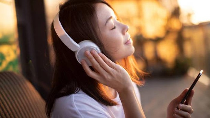 Lagu Kita Usahakan Lagi Lengkap Maknanya, Single Terbaru Batas Senja