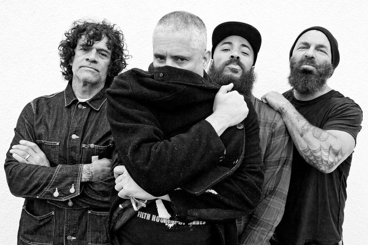 Lirik Lagu Live Forever Singel Baru dari Rancid