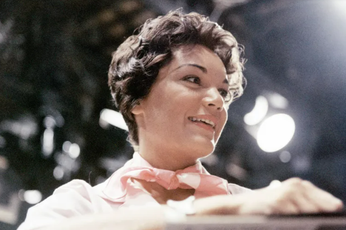 Lirik Lagu Pretty Little Baby dari Connie Francis